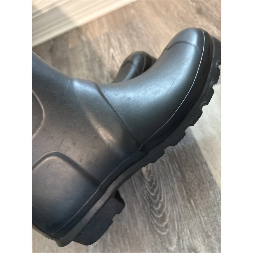 Hunter Black Tall Rain Boots with Buckle Detail Women's Size 8 EU 39 Farm Garden